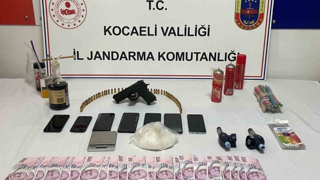 Kocaeli’de uyuşturucu operasyonu! 1 kilo 25 gram metamfetamin ele geçirildi