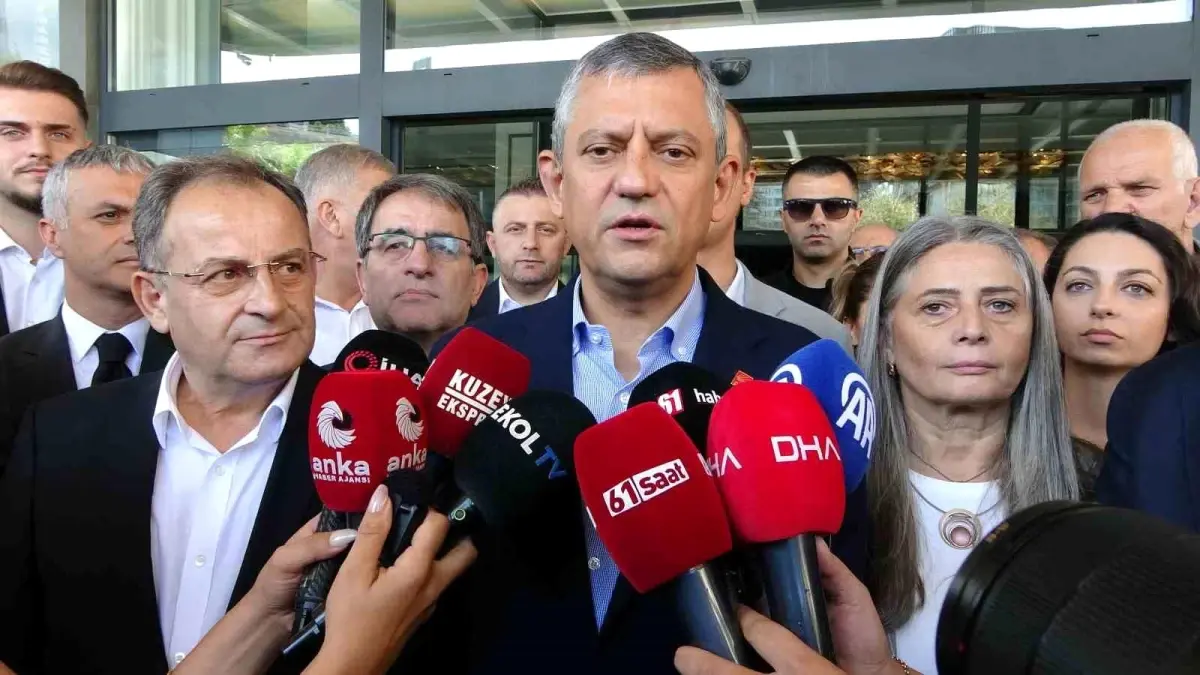 CHP Genel Başkanı Özgür Özel Trabzon’da