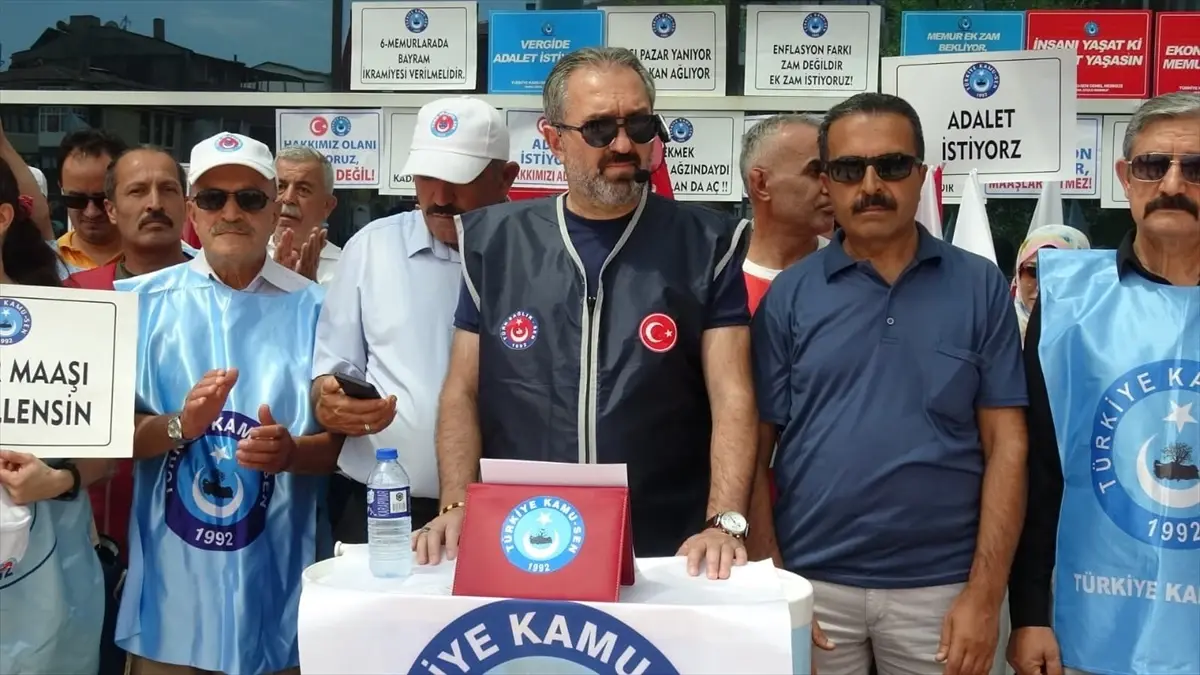 Kamu-Sen’den Basın Açıklaması